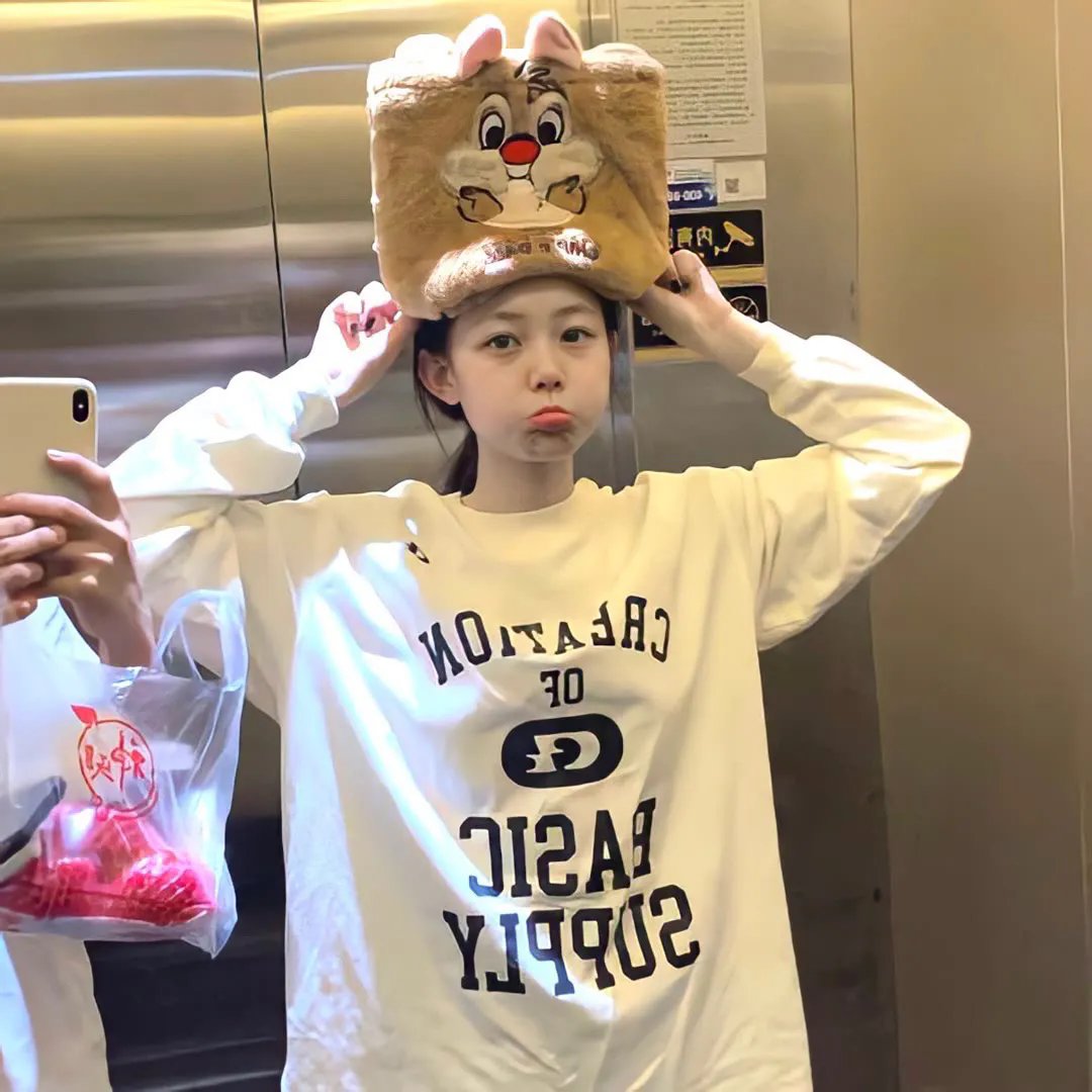 什么也不是的爱恋海报
